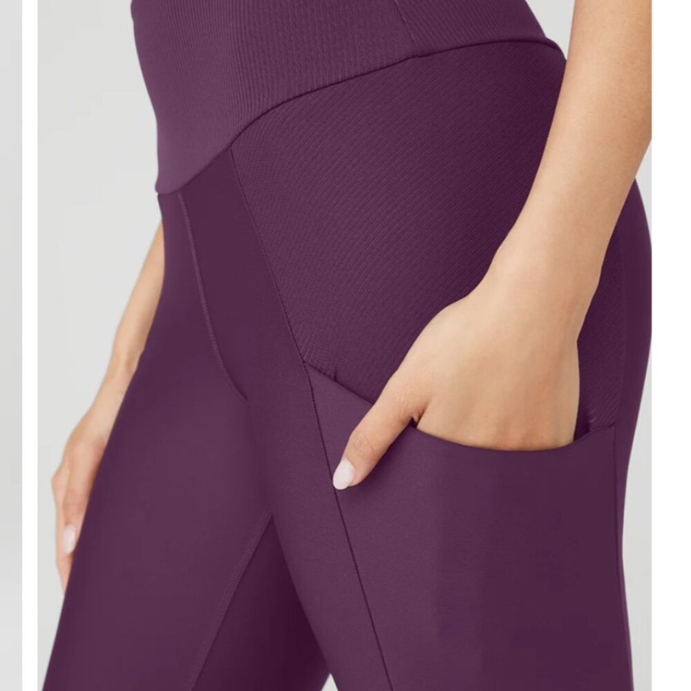 ALO Yoga Purple Leggings - Picture 3 of 13